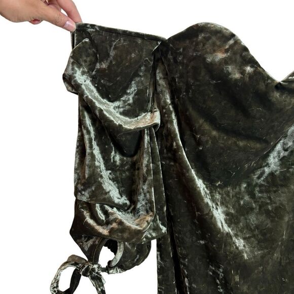 Practical Magic Romeo & Juliet Green Velvet Whimsigoth Mini Dress Medium NEW - Picture 6 of 15